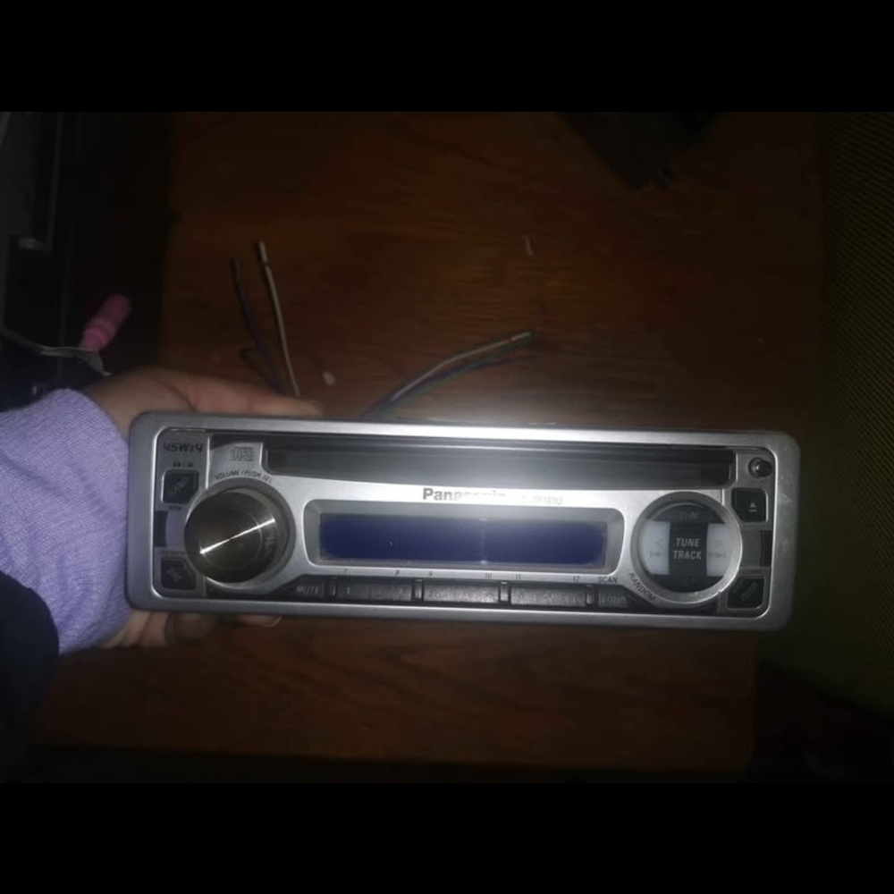 Panasonic Silver Car Stereo Receiver Single-DIN